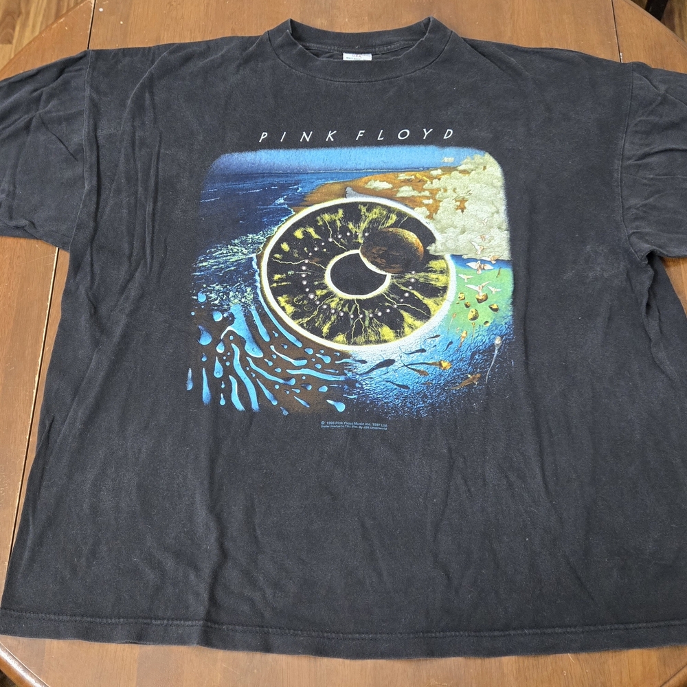 Vintage 1996 Black Pink Floyd  Pulse Graphic Tee